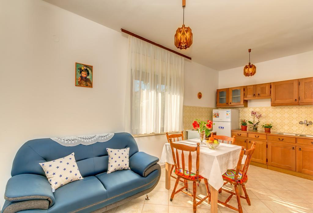 Apartments Marija Kaštela Zewnętrze zdjęcie